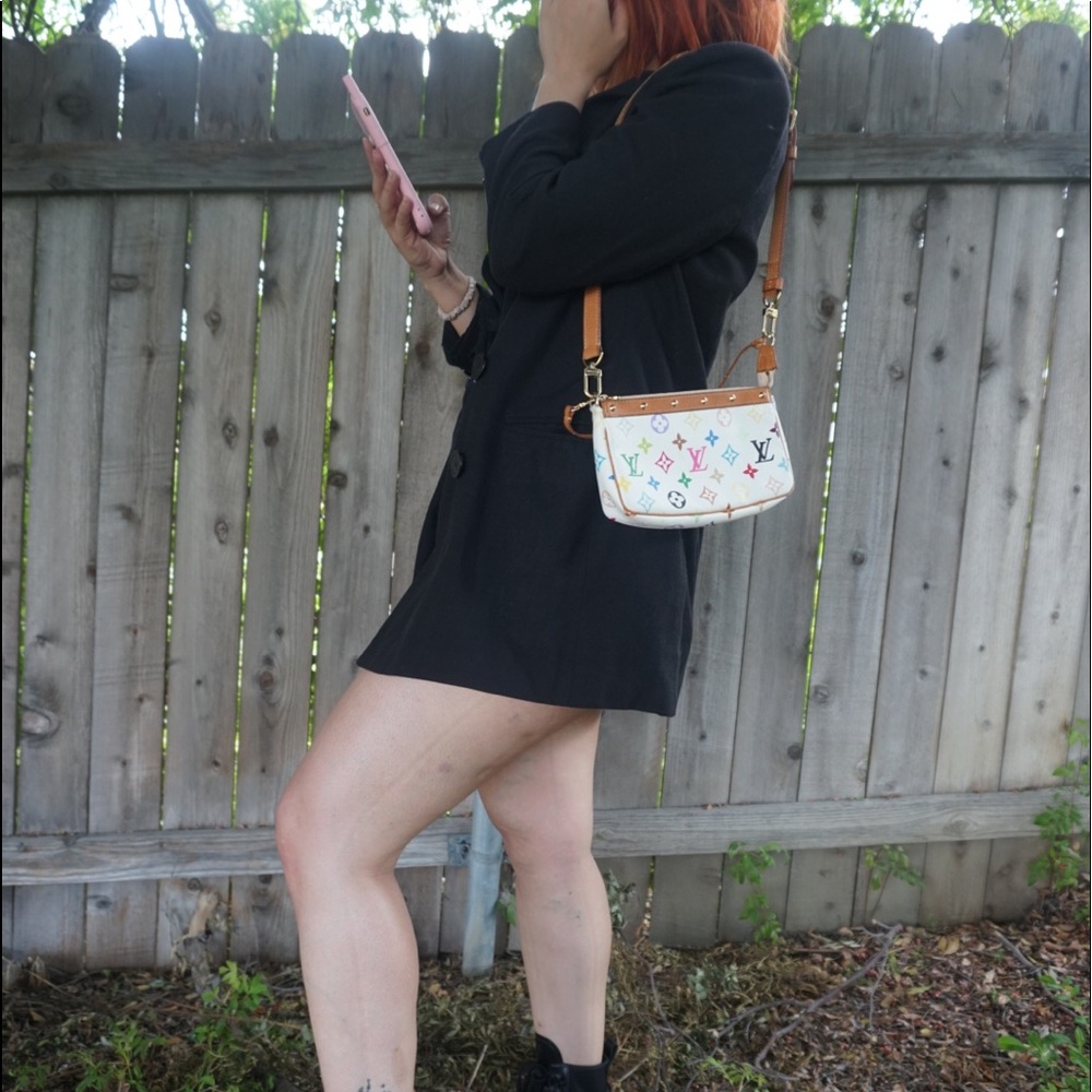 Luis Vuitton multi color pochette